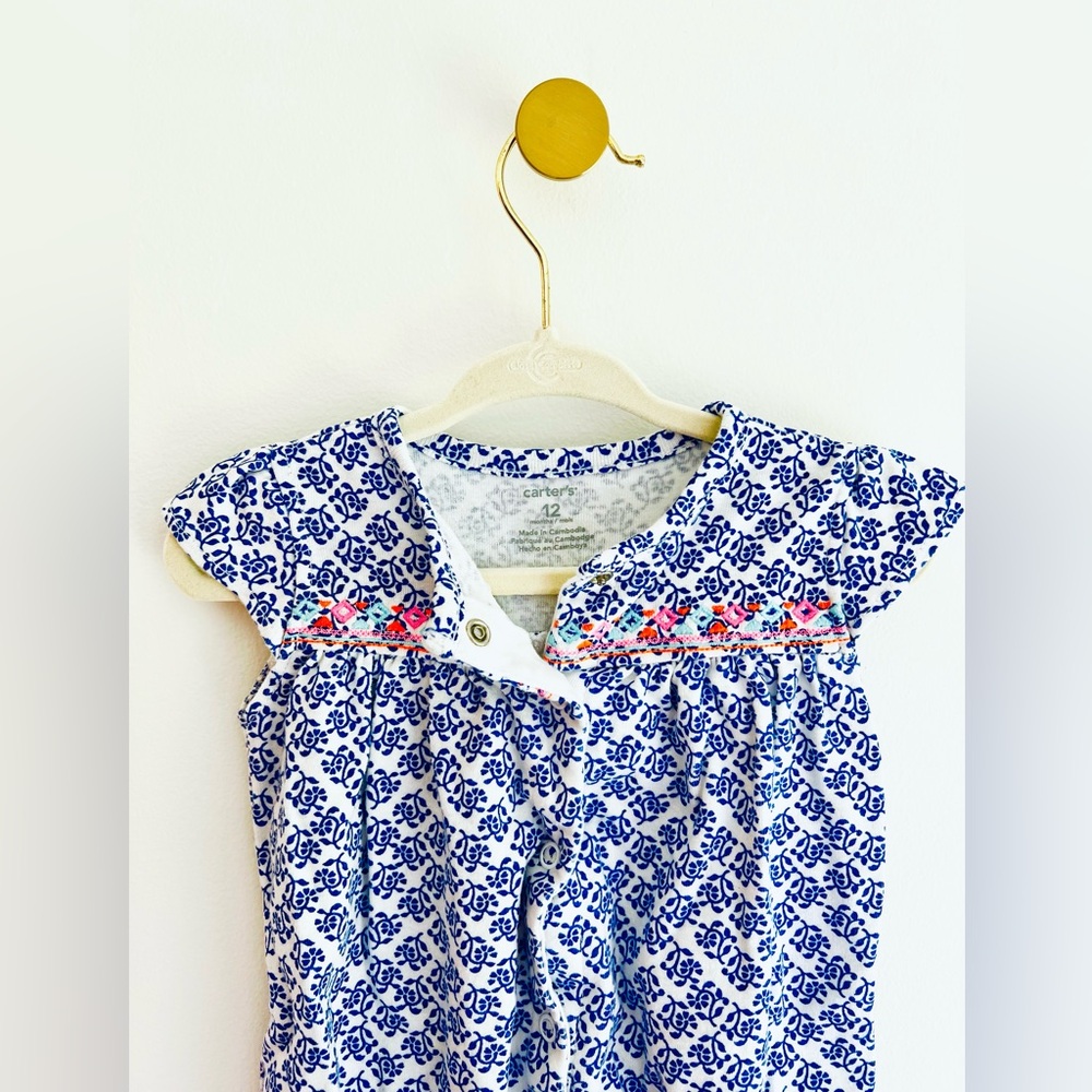 CARTER’S 1pc 12 MONTH BABY Girl ROMPER Navy & White w/EMBROIDERY Trim - LIKE NEW - Picture 3 of 4